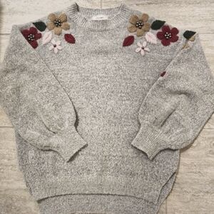 Kayla's Armoire Flowered Women's Sweater sz medium/large